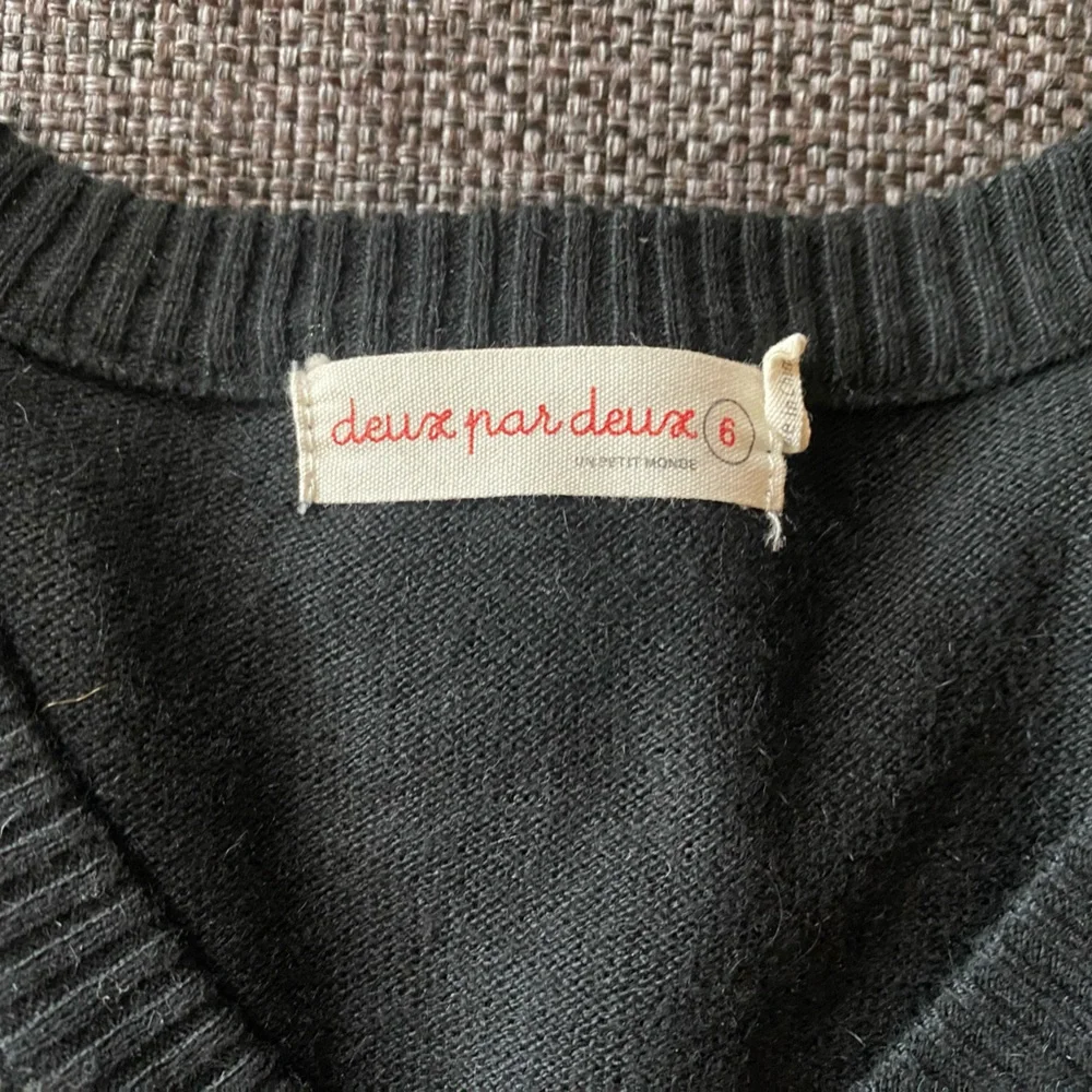 EUC Boys' Black & White Knit Cardigan Sweater, Size 6 deux par deux, Button Up